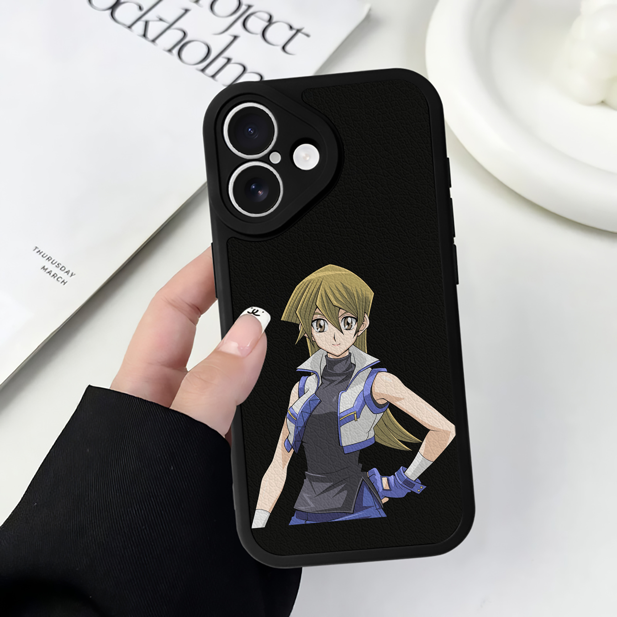 遊☆戯☆王 Yu-Gi-Oh! 【iPhone 16シリーズ対応】シリコンスマホケース（レザー調） 材質：シリコン